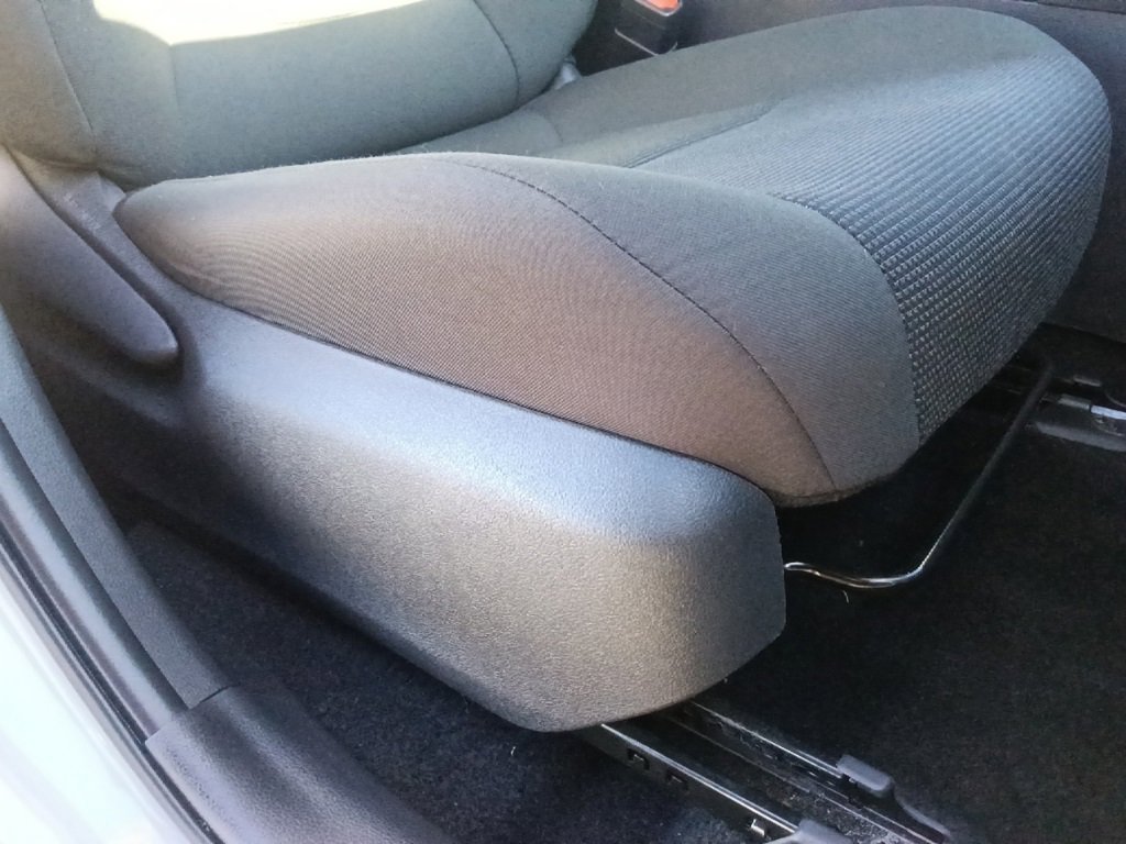 Used 2024 Toyota RAV4 LE image 31