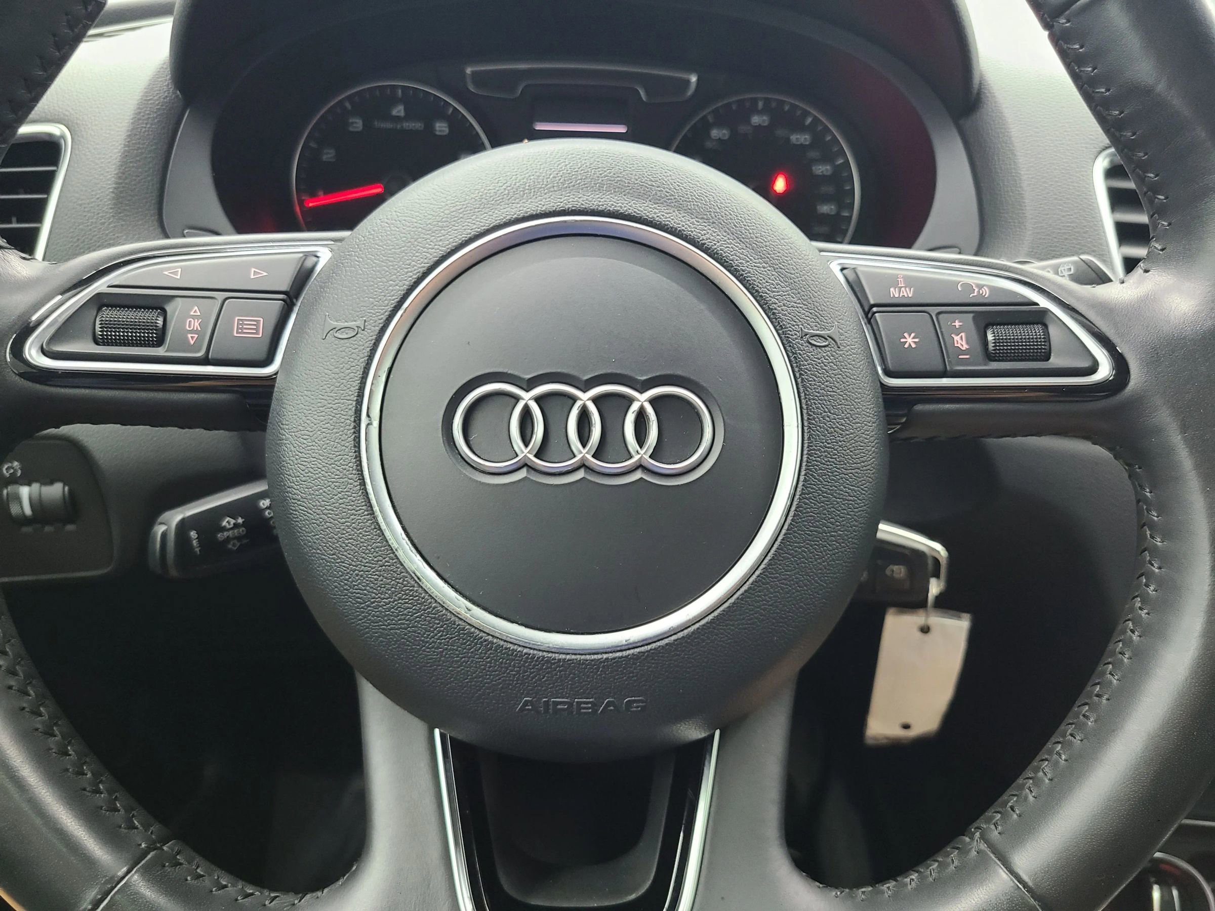 Used 2018 Audi Q3 2.0T Premium image 28