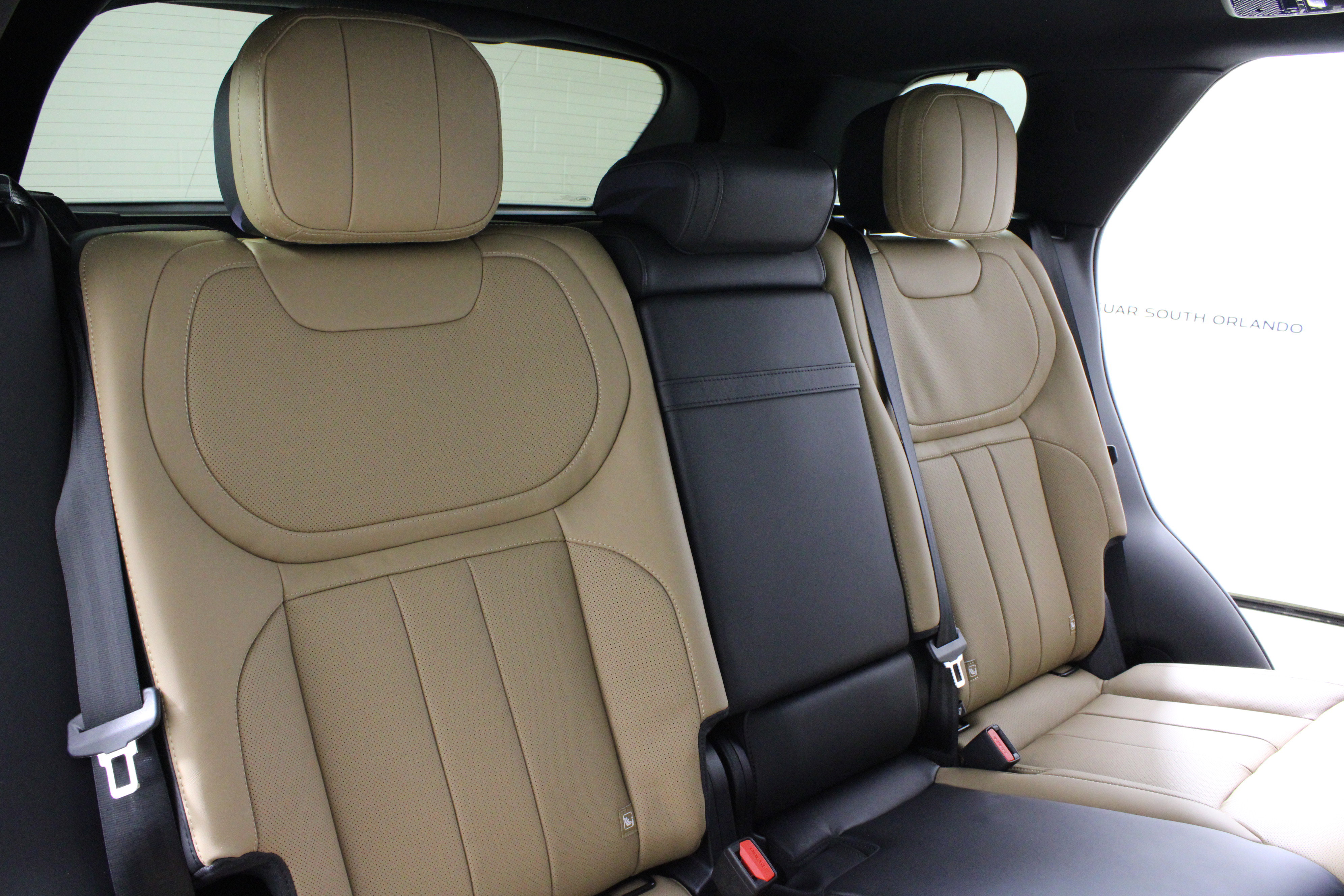 New 2026 Land Rover Range Rover Sport Dynamic SE image 12