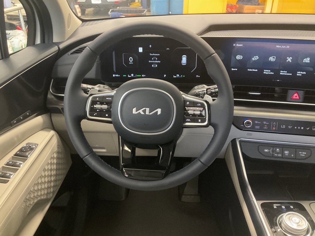 New 2026 Kia Carnival SX w/ SX Dark Edition Package image 15