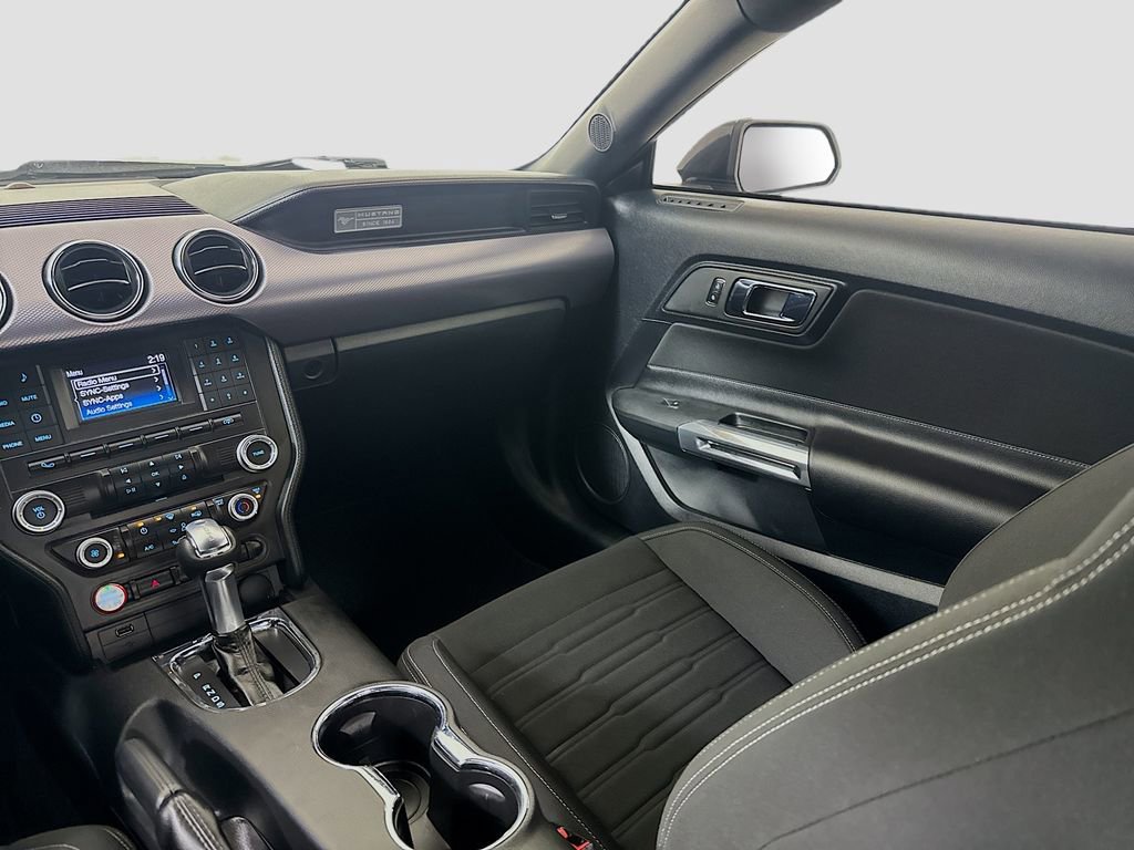 Used 2015 Ford Mustang Coupe image 17