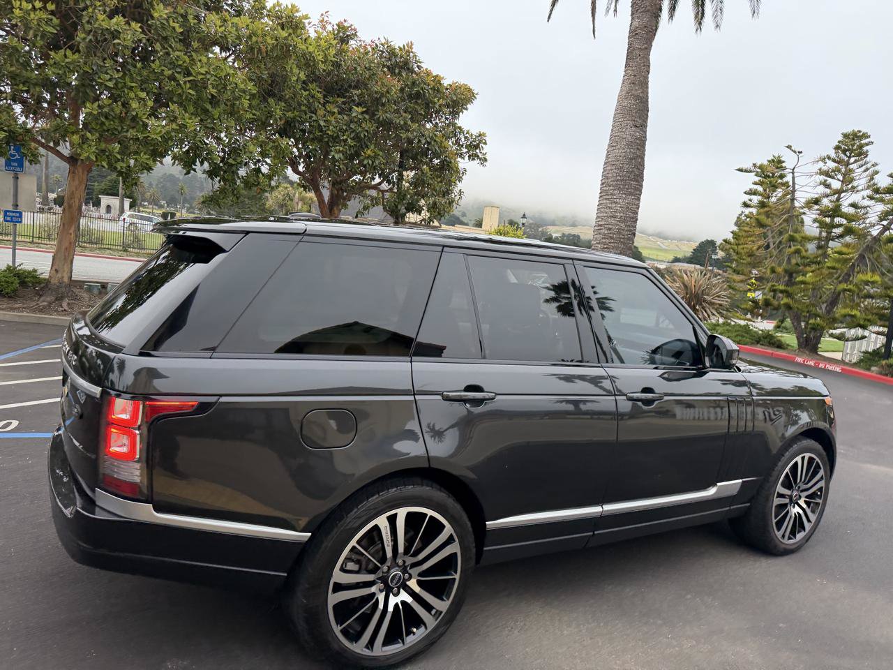 Used 2014 Land Rover Range Rover Supercharged AWD/4WD image 22