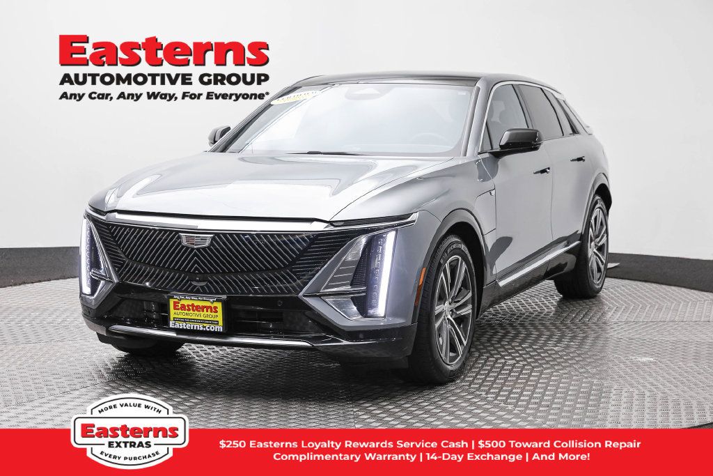 Used 2024 Cadillac Lyriq Luxury AWD/4WD image 1