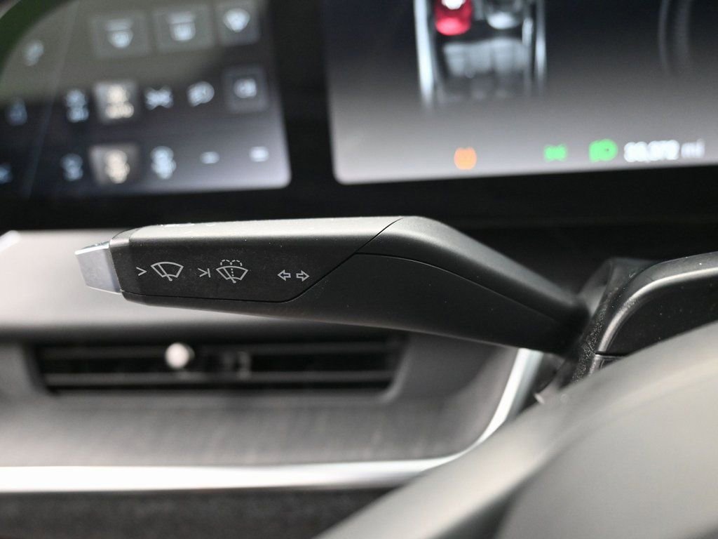 Used 2023 Lucid Air Touring image 17