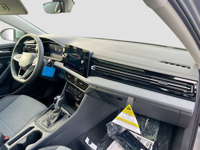 New 2026 Volkswagen Jetta SE FWD image 28
