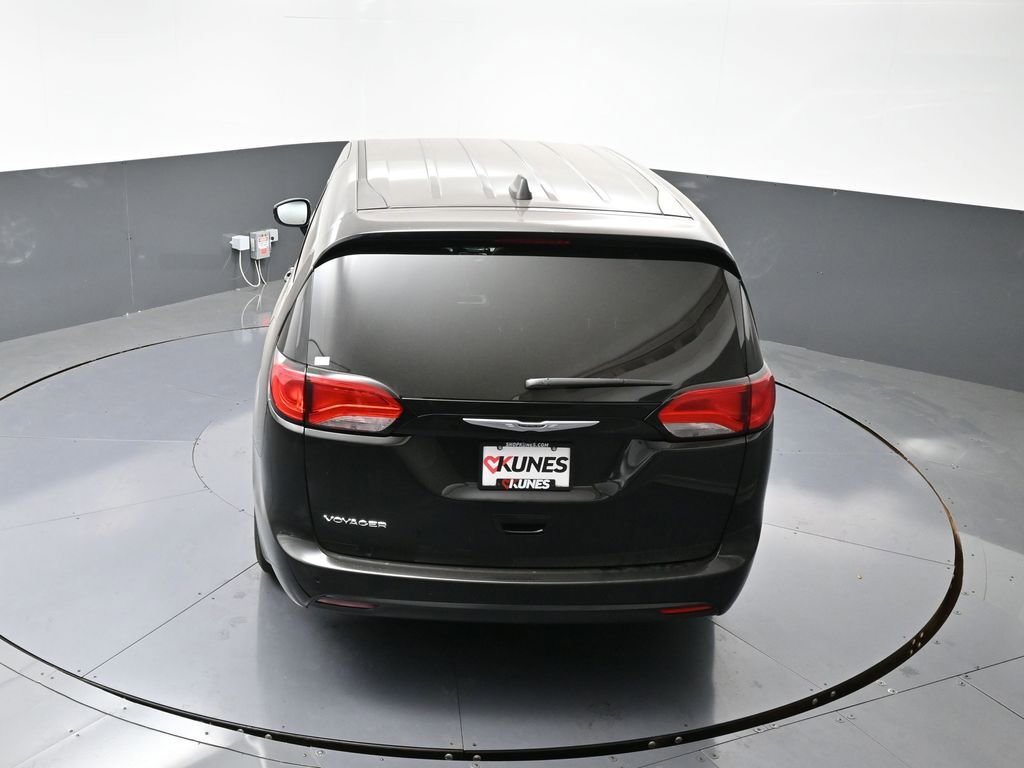 New 2026 Chrysler Voyager LX image 35