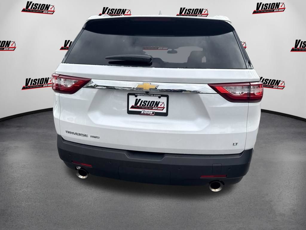Used 2018 Chevrolet Traverse LT w/ LPO, Floor Liner Package AWD/4WD image 7