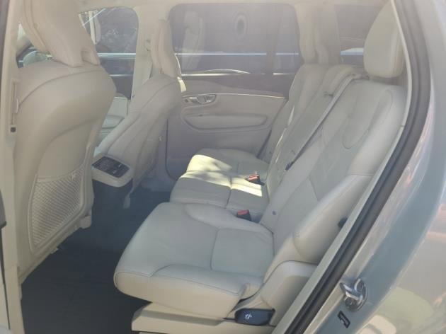 Used 2024 Volvo XC90 B6 Plus w/ Protection Package image 5