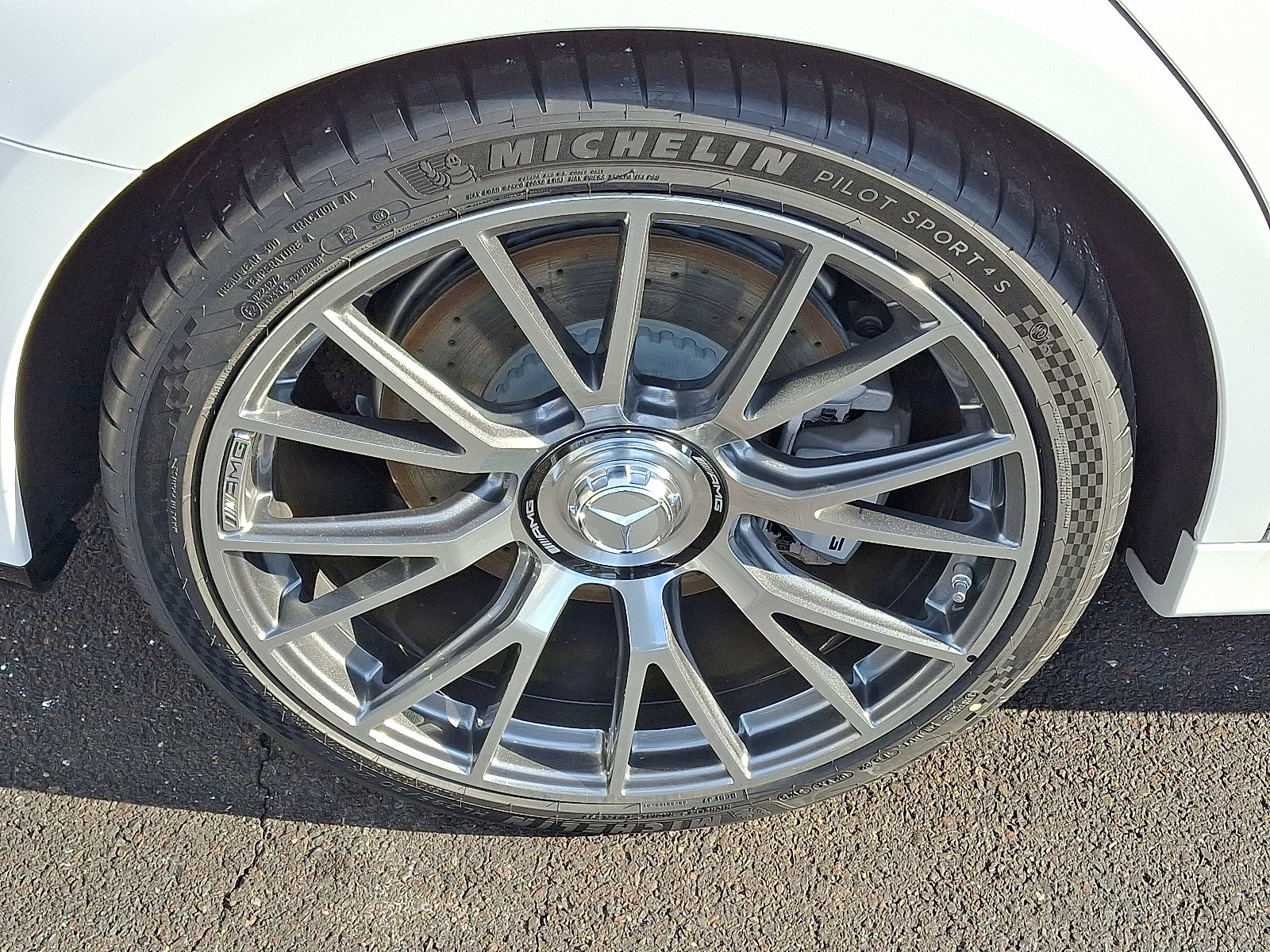 New 2026 Mercedes-Benz E 53 AMG e 4MATIC Sedan image 7