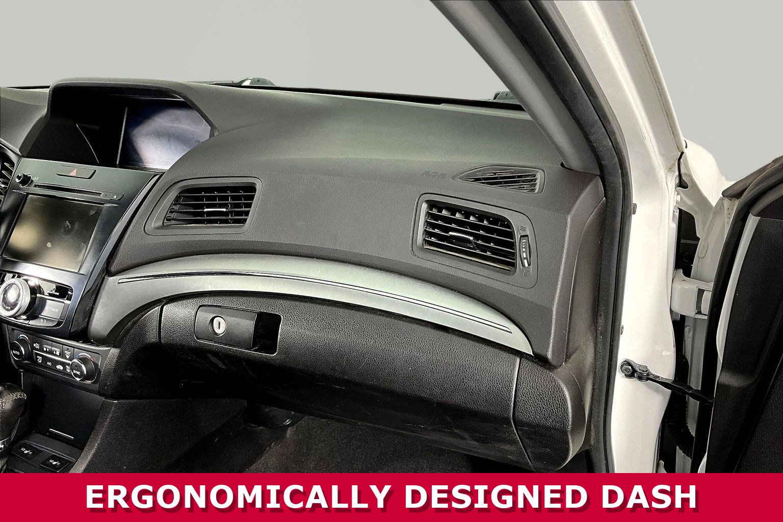 Used 2020 Acura ILX w/ Premium Package image 24