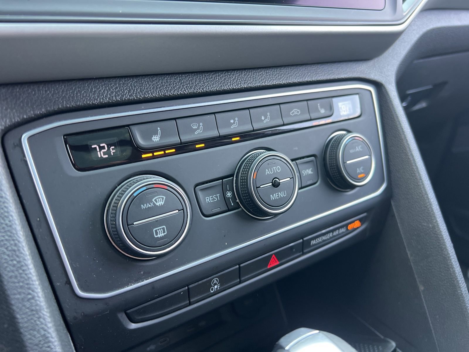 Used 2021 Volkswagen Atlas SE w/ Panoramic Sunroof Package image 25