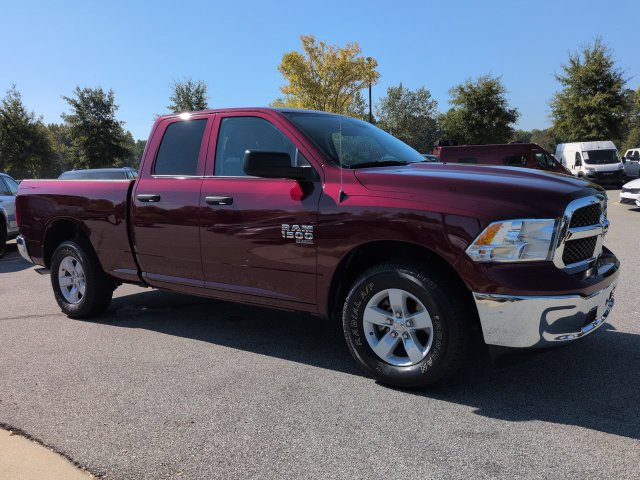 Used 2024 RAM 1500 Classic SLT AWD/4WD image 2