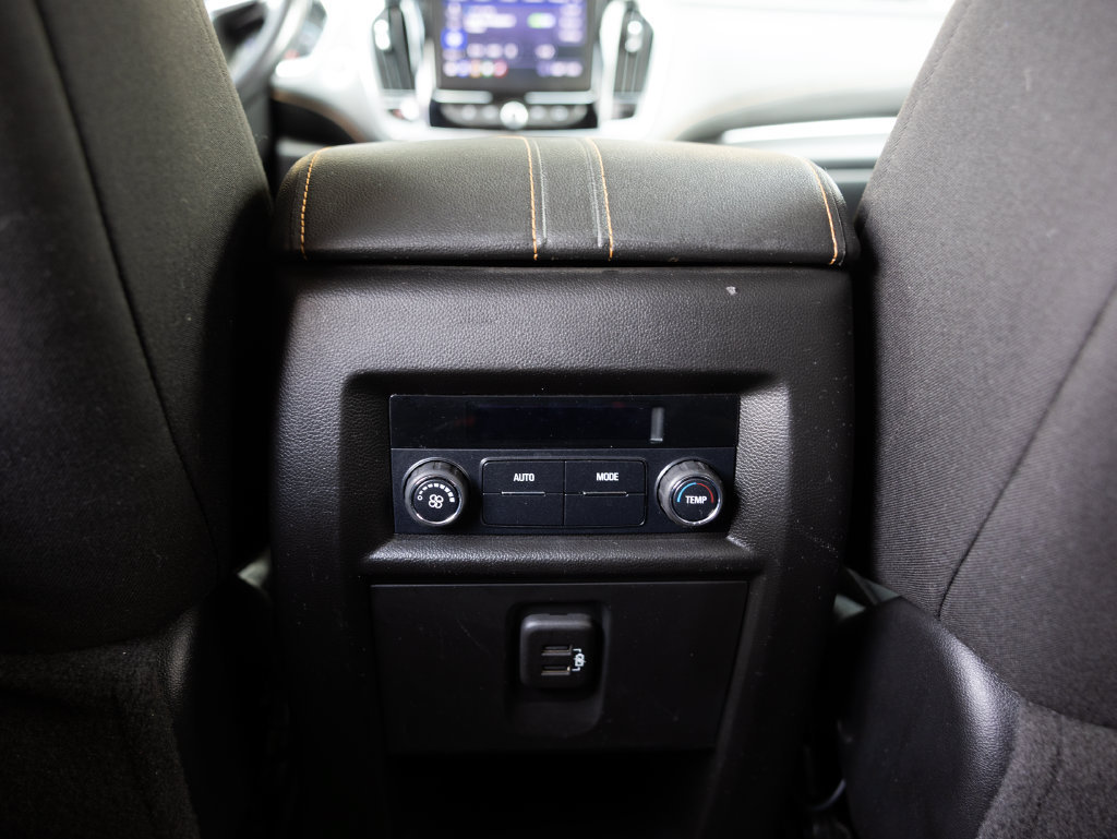 Used 2020 Chevrolet Traverse LT FWD image 29