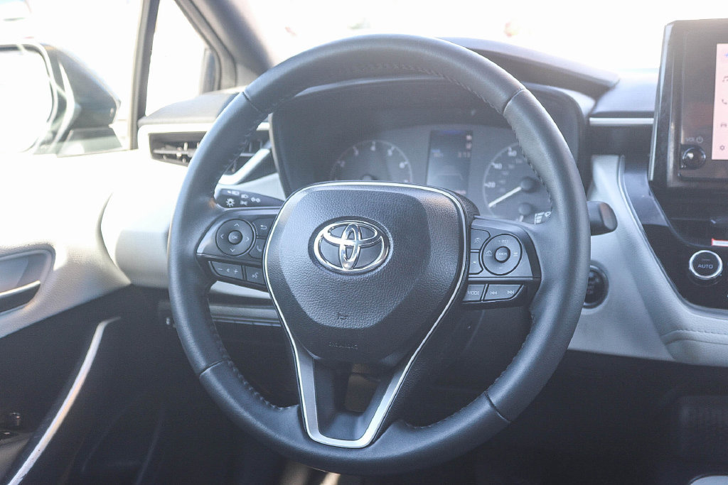 Used 2025 Toyota Corolla SE FWD image 18