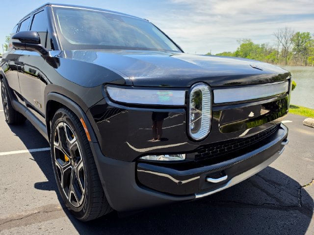 Used 2023 Rivian R1S Launch Edition Quad AWD/4WD image 16
