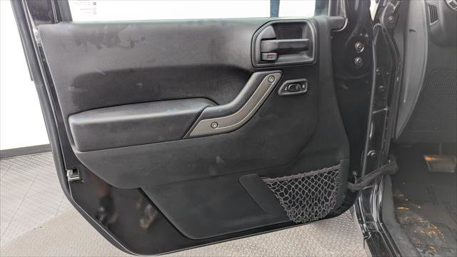 Used 2018 Jeep Wrangler Unlimited Sport S AWD/4WD image 13