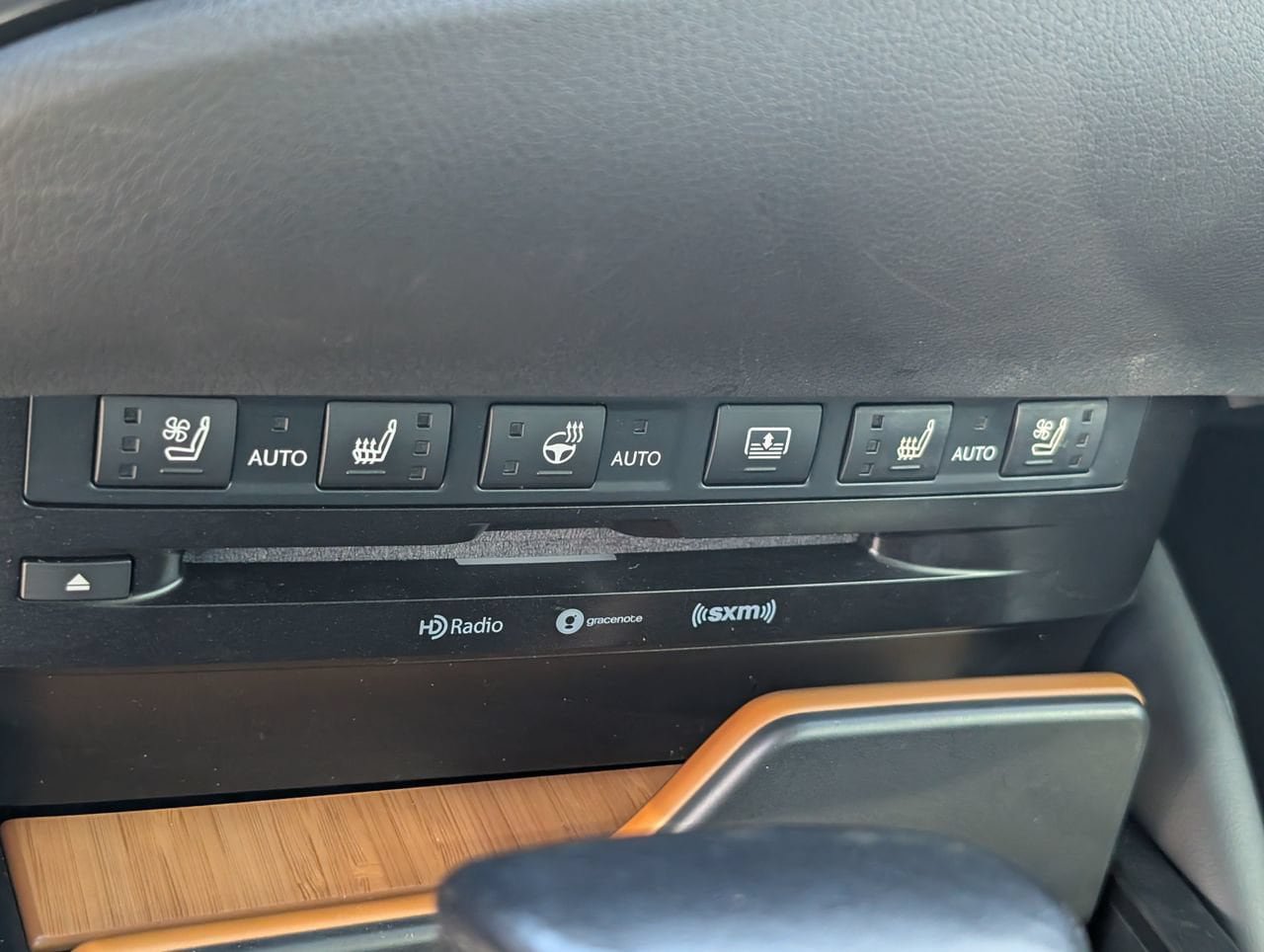Used 2019 Lexus ES 350 F Sport w/ Accessory Package 2 FWD image 16