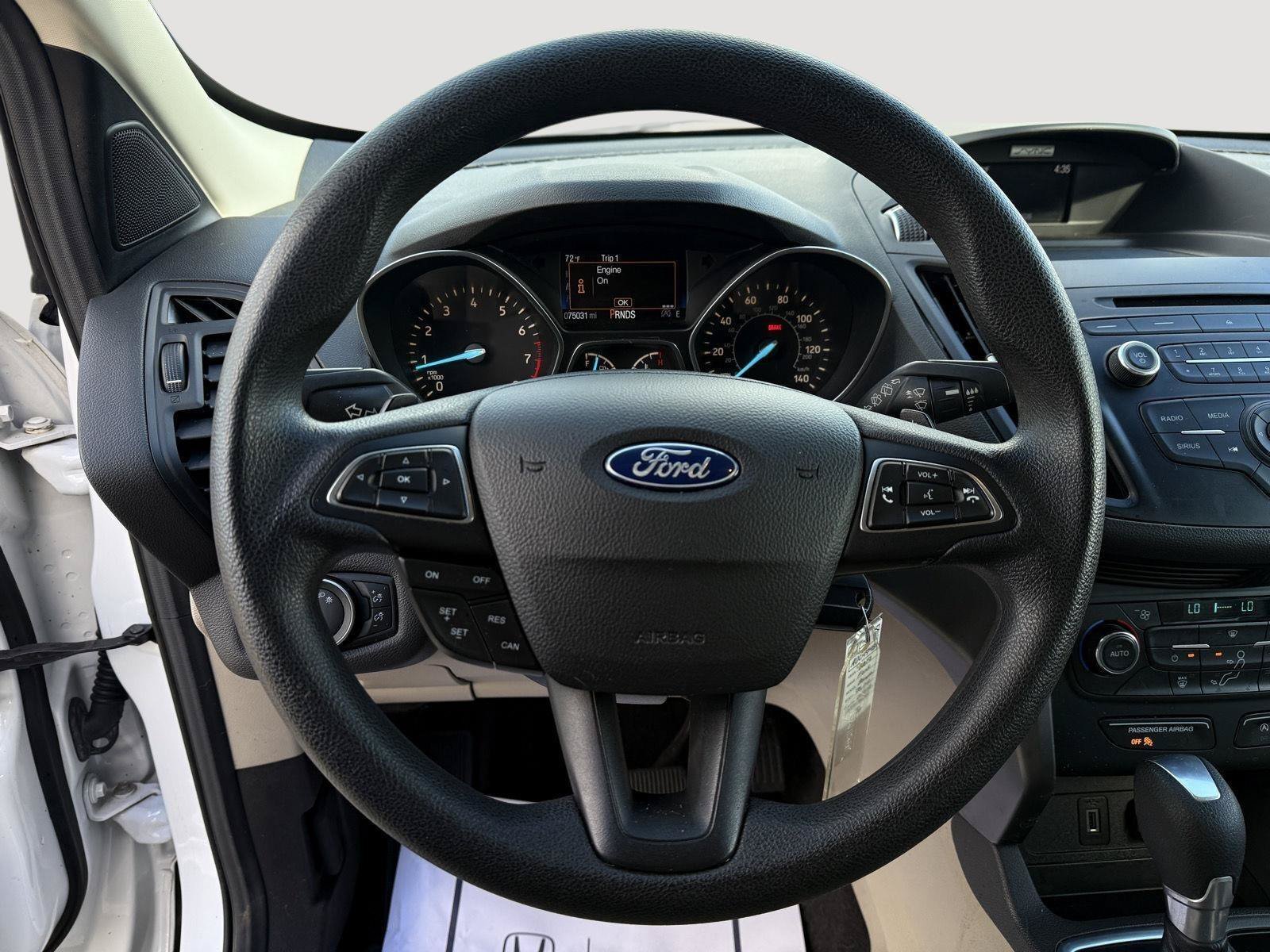 Used 2017 Ford Escape SE AWD/4WD image 18