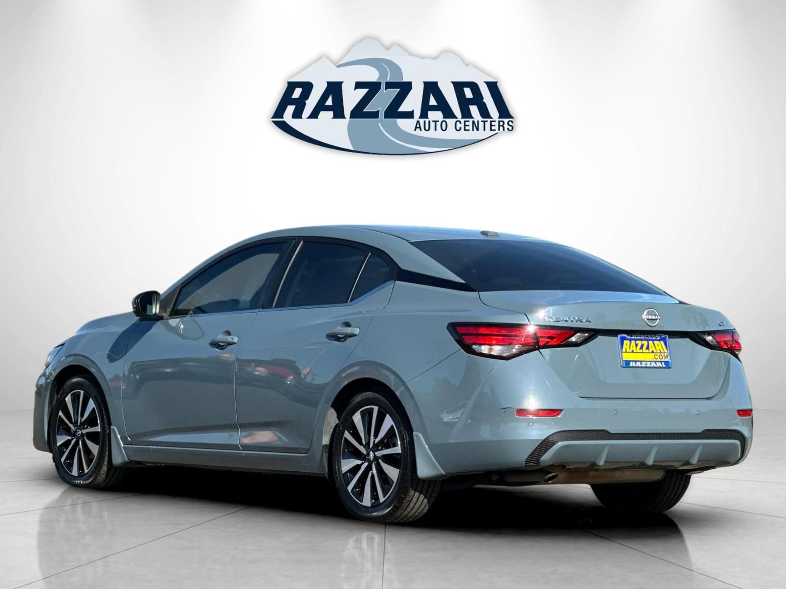 Used 2024 Nissan Sentra SV w/ SV Premium Package image 5