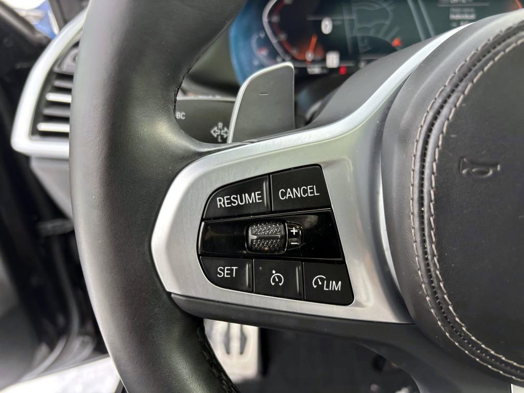 Certified 2022 BMW X5 xDrive40i w/ M Sport Package image 17