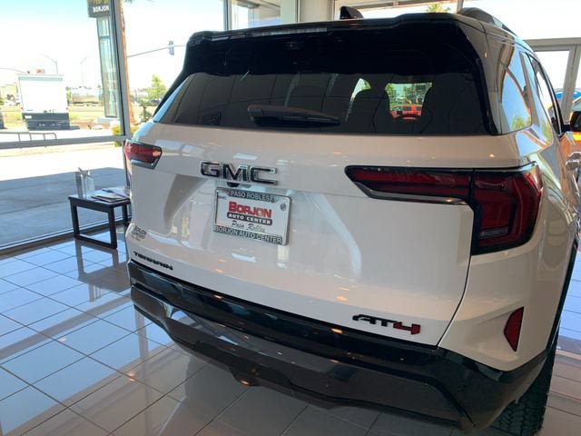 New 2026 GMC Terrain AT4 w/ Technology Package II AWD/4WD image 7