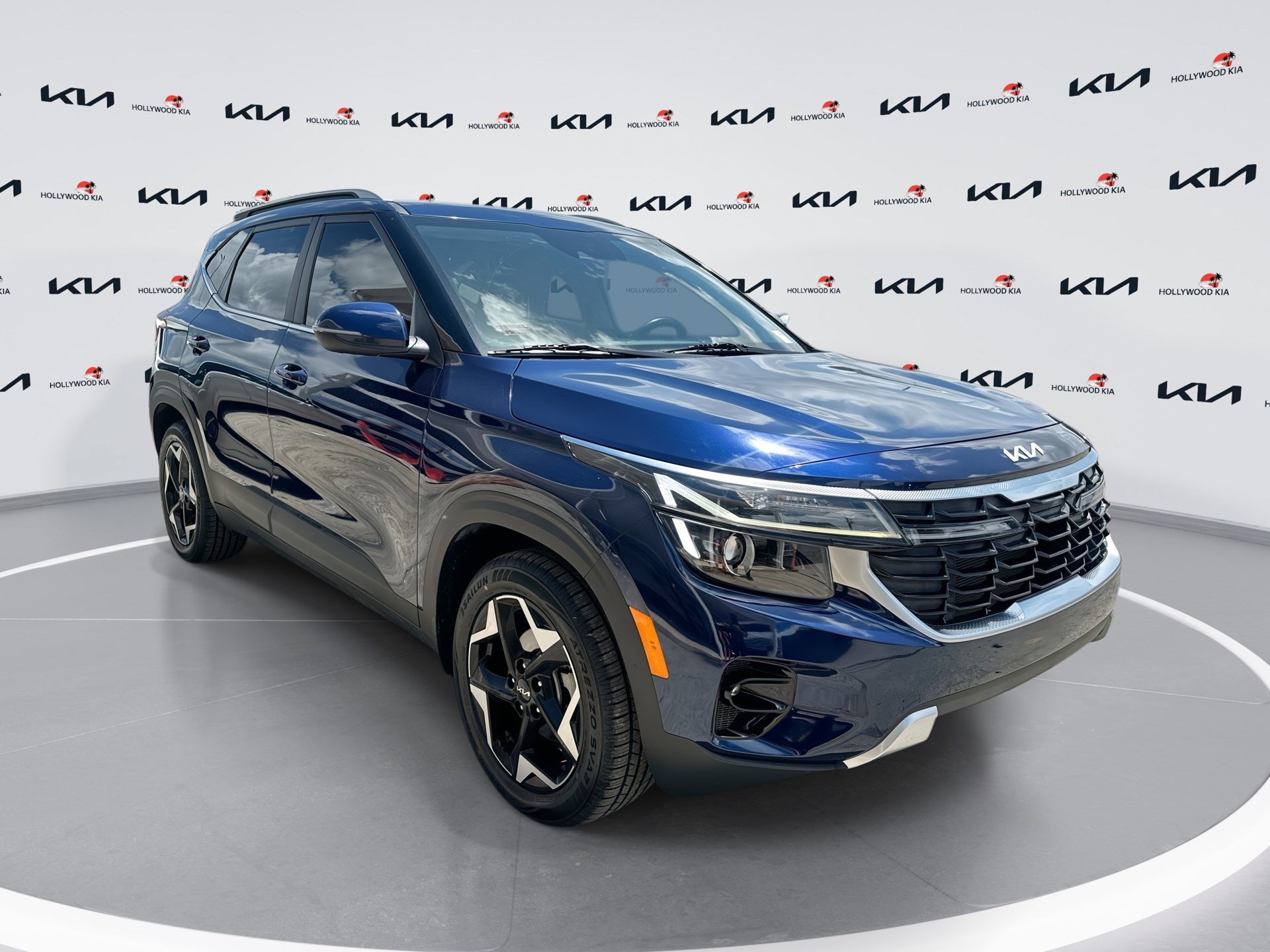 Certified 2024 Kia Seltos EX
