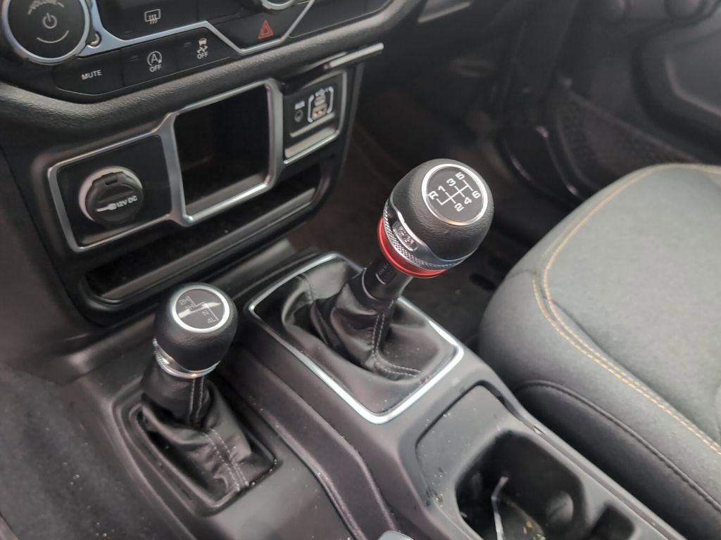 Used 2024 Jeep Gladiator Sport image 28