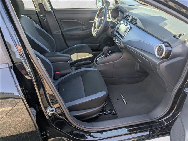 Used 2025 Nissan Versa SV image 18