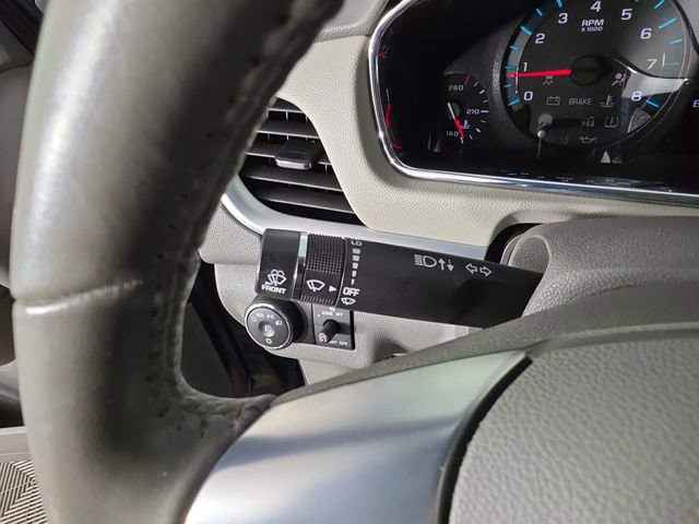 Used 2017 Chevrolet Traverse LT image 32