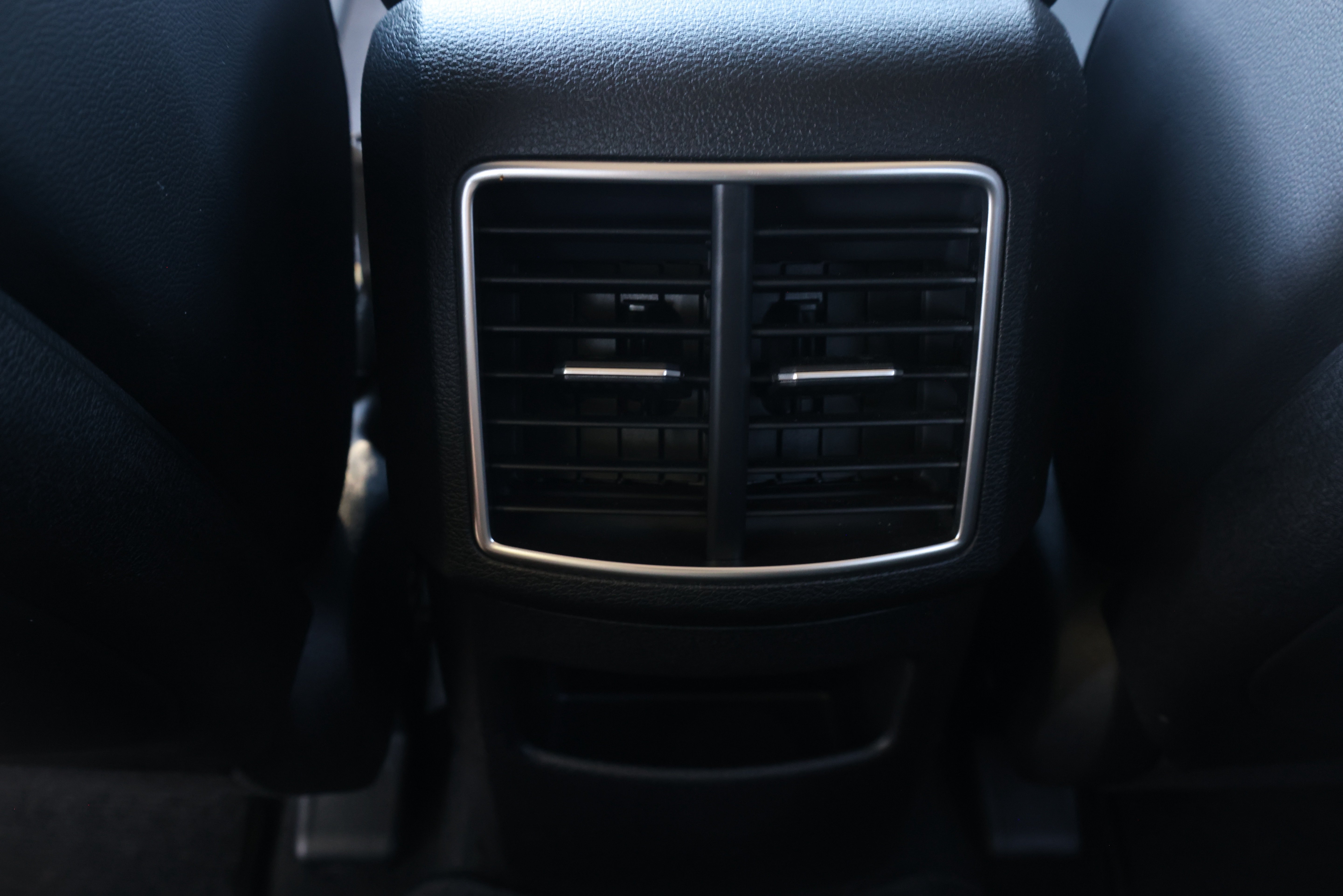 Used 2023 Kia Sportage SX FWD image 25