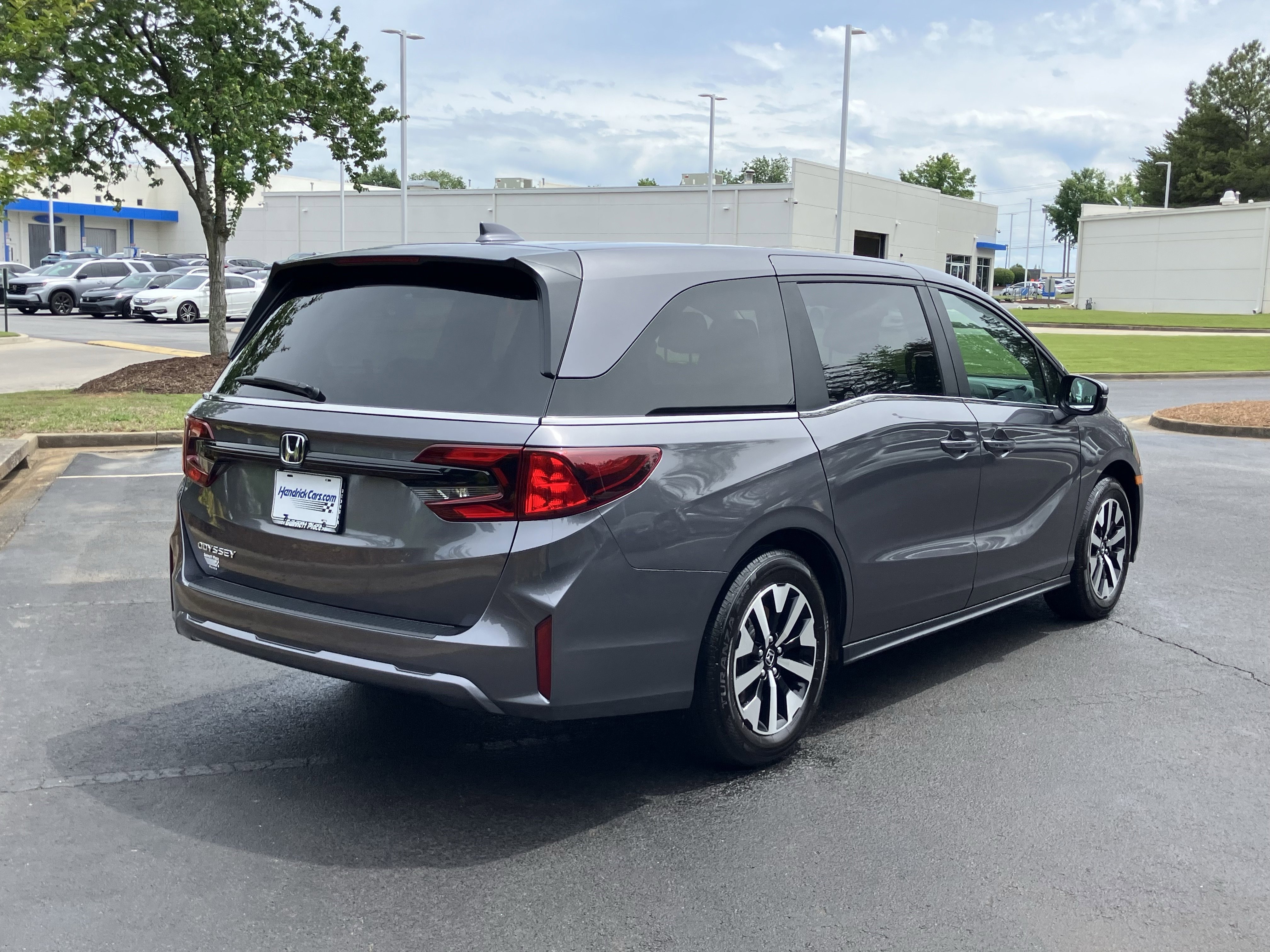 Used 2026 Honda Odyssey EX-L image 10