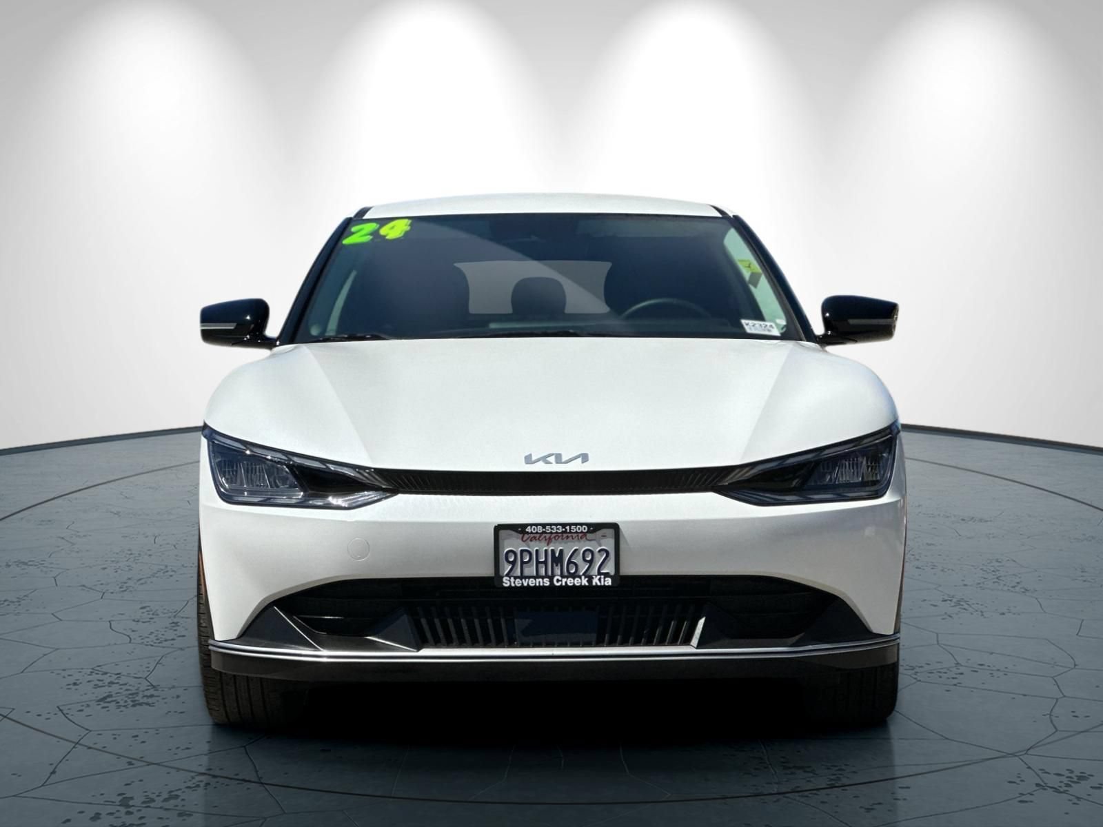Used 2024 Kia EV6 Light RWD image 9