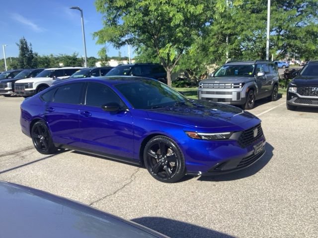 Used 2024 Honda Accord Sport image 2