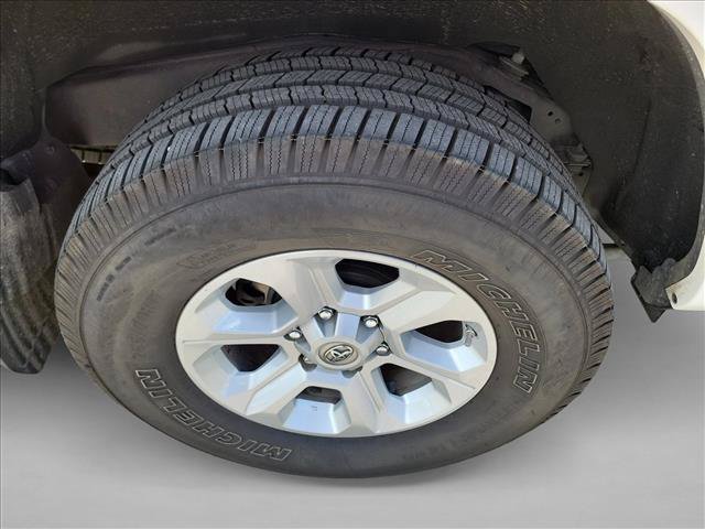 Used 2017 Toyota 4Runner SR5 Premium RWD image 10