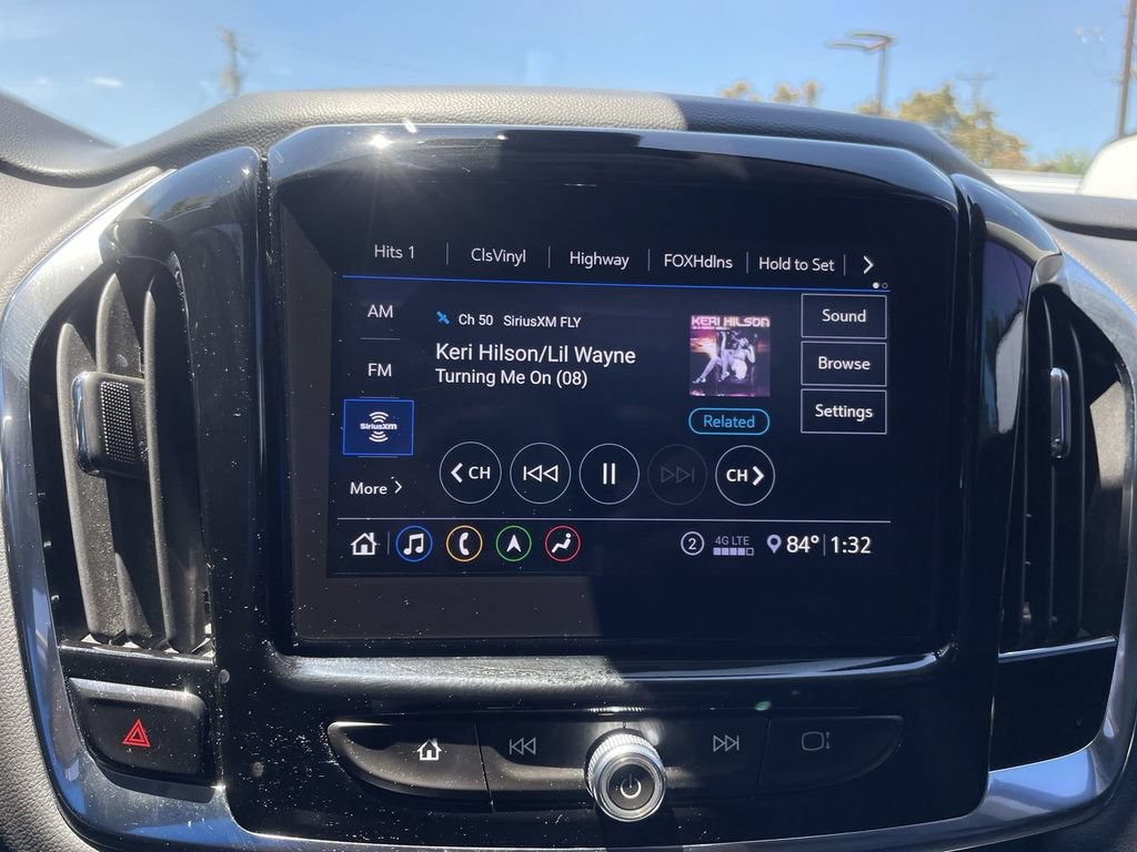 Used 2021 Chevrolet Traverse Premier w/ LPO, 'HIT The Road' Package AWD/4WD image 17