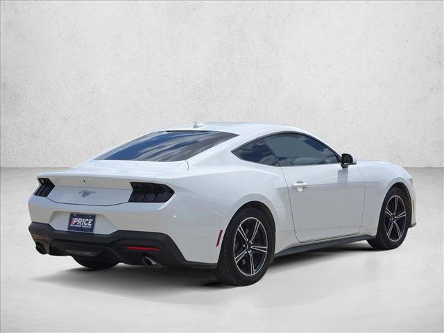 Used 2025 Ford Mustang Coupe RWD image 5