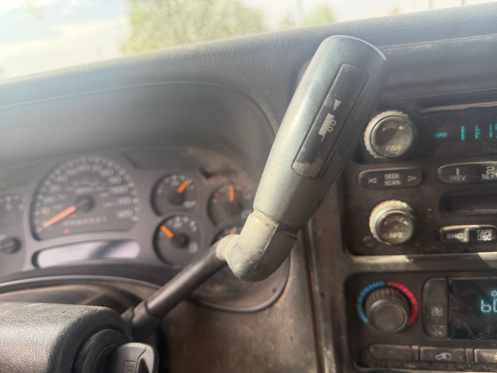 Used 2006 Chevrolet Silverado 1500 LT w/ Light Duty Power Package RWD image 18