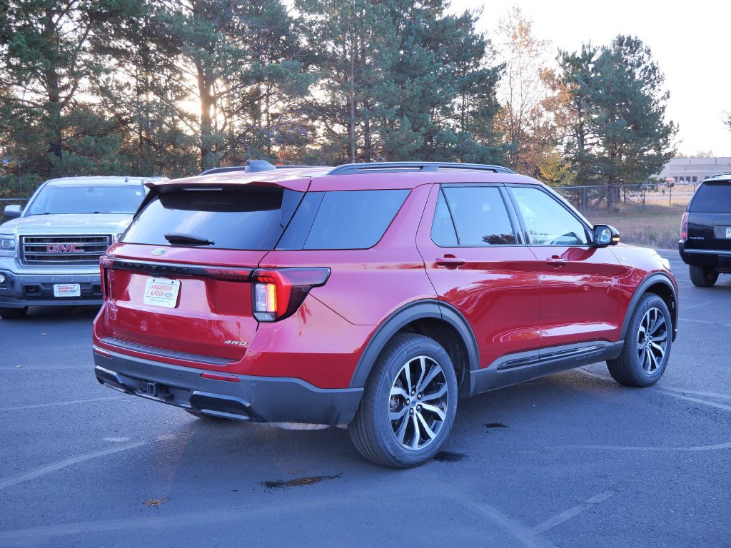Certified 2025 Ford Explorer ST-Line AWD/4WD image 6
