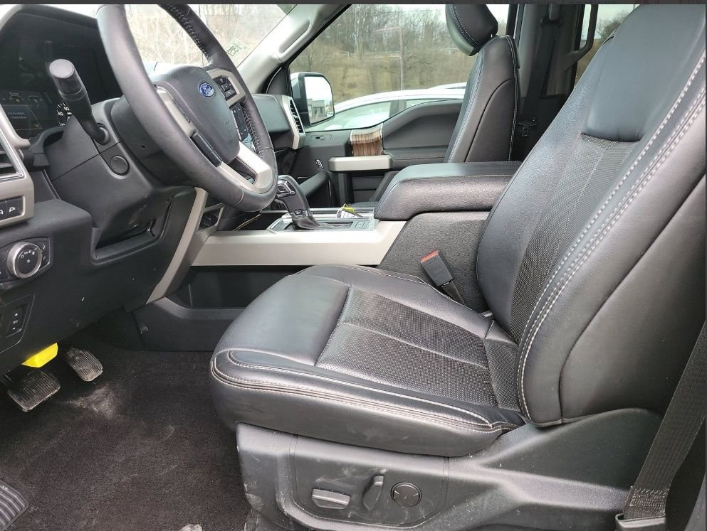 Used 2019 Ford F150 Lariat w/ Equipment Group 502A Luxury image 2