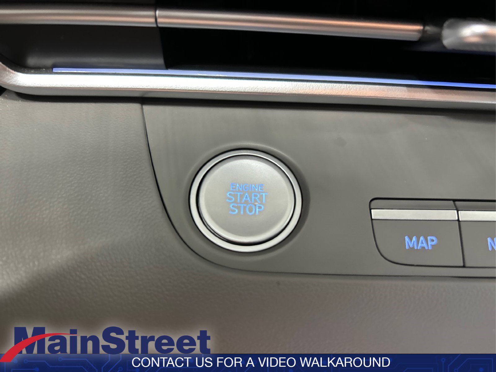 Used 2025 Hyundai Elantra SEL FWD image 27