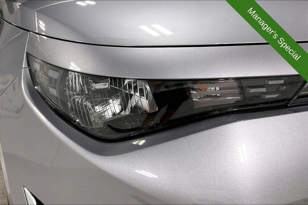 Used 2025 Kia Soul LX w/ LX Technology Package FWD image 33