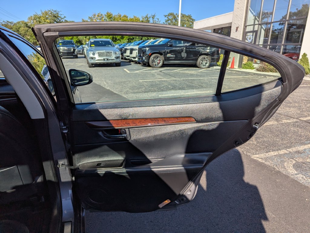 Used 2016 Lexus ES 350 w/ Premium Package w/Wood Trim FWD image 38