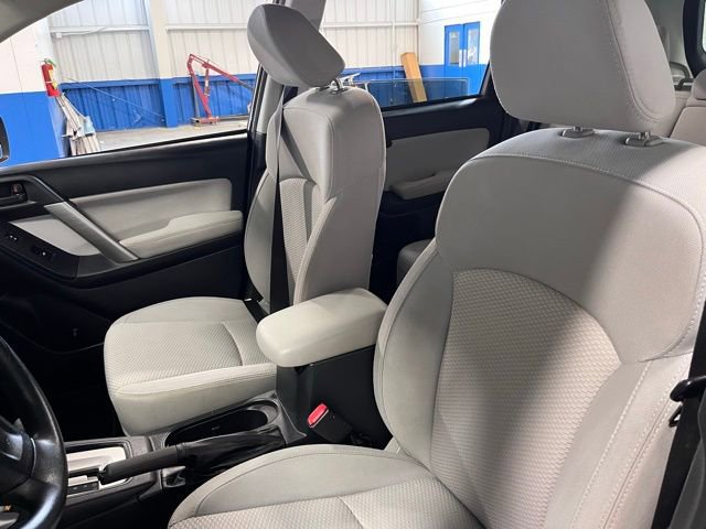 Used 2015 Subaru Forester 2.5i Premium image 23