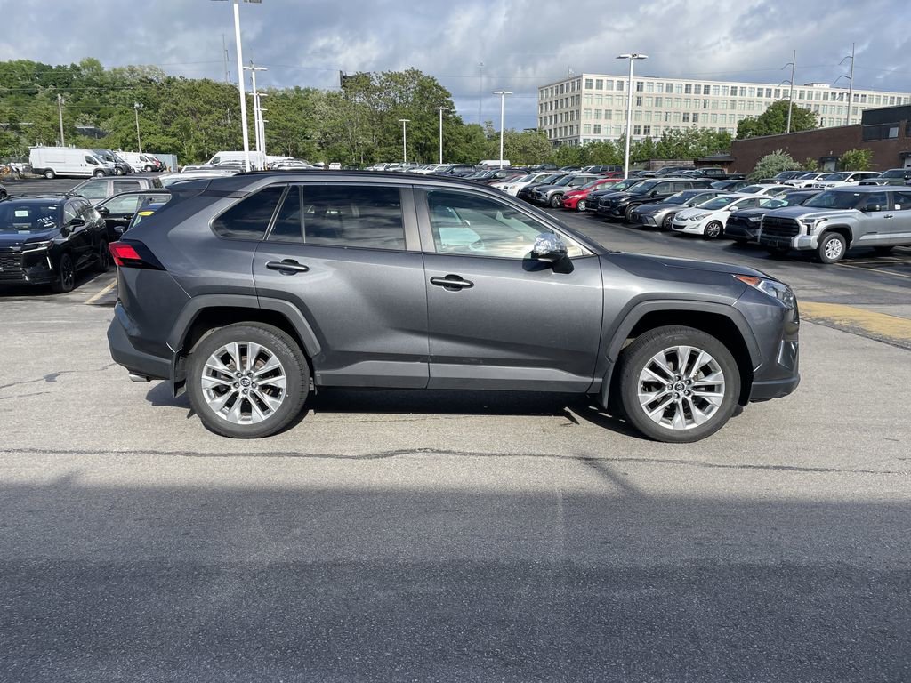 Certified 2019 Toyota RAV4 XLE Premium w/ Cold Weather Package AWD/4WD image 7