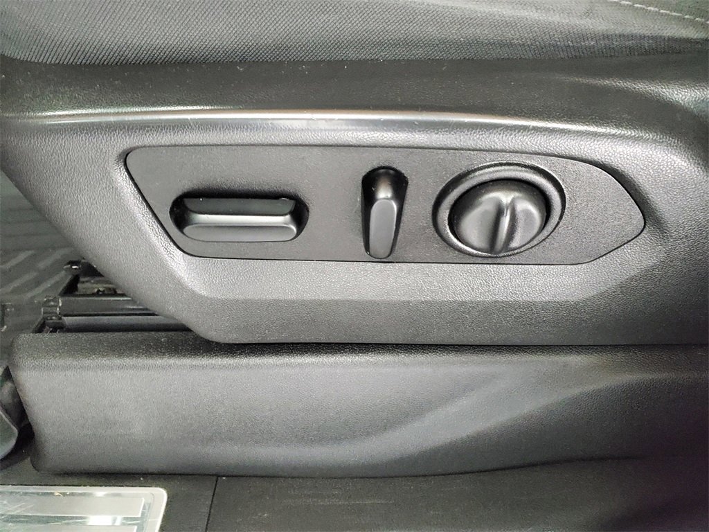 Used 2020 Chevrolet Silverado 1500 LT Trail Boss w/ Convenience Package image 7