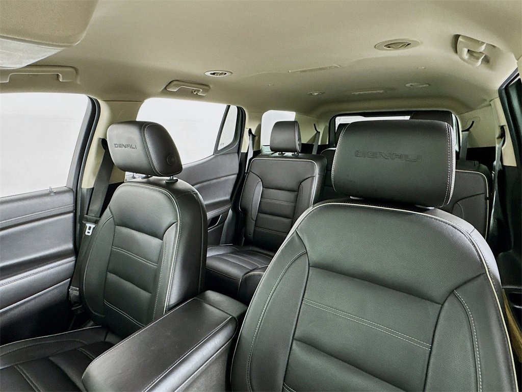 Used 2019 GMC Acadia Denali image 18
