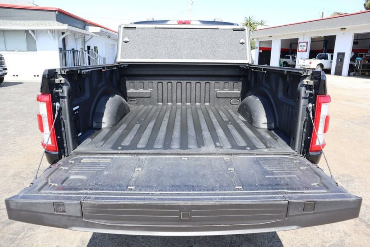 Used 2021 Ford F150 Lariat w/ Equipment Group 502A High image 20