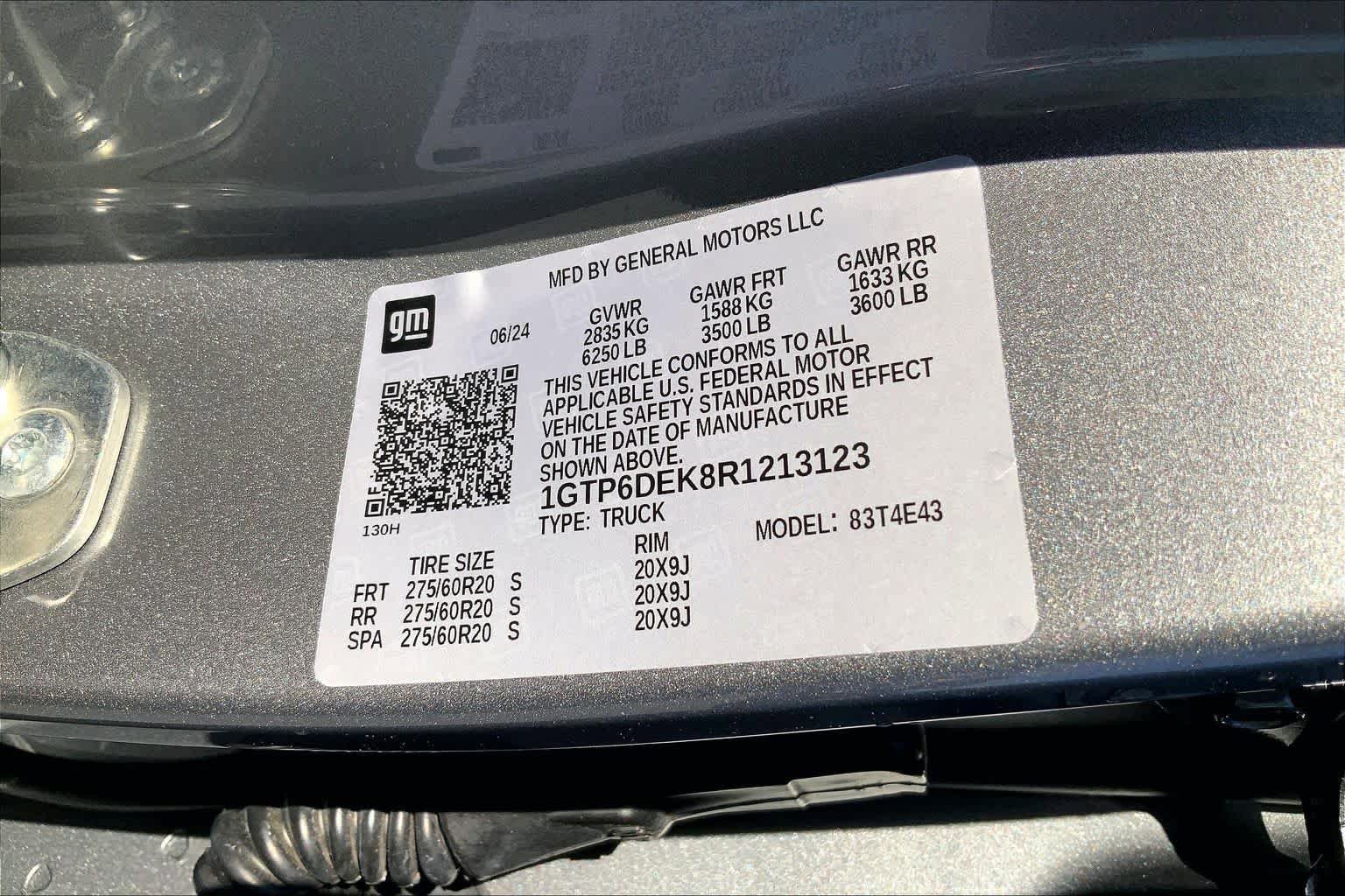 Used 2024 GMC Canyon AT4 w/ Canyon Safety Plus Package AWD/4WD image 50
