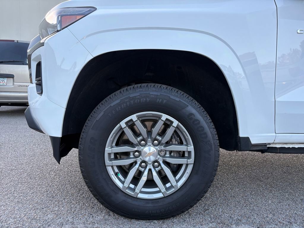 Used 2024 Chevrolet Colorado LT image 21