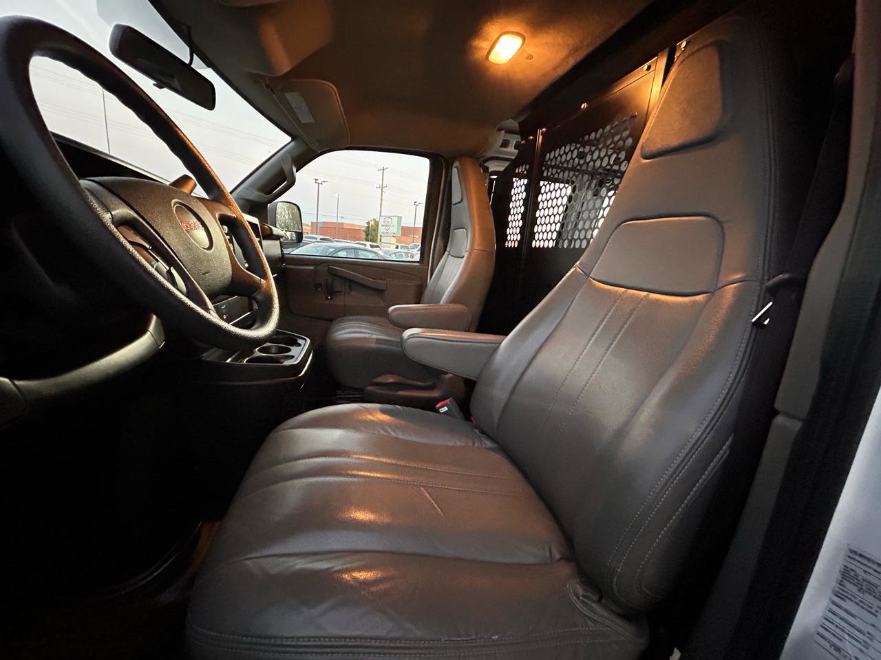 Used 2022 GMC Savana 2500 w/ Driver Convenience Package image 18